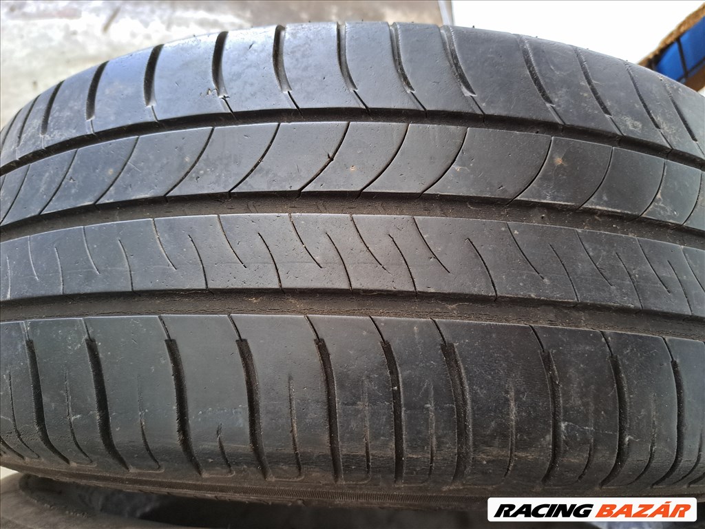 2db 205/60 R16 Michelin Energy Saver Nyári gumi eladó!!! 5000Ft/db Állapota: 5mm minta 3. kép