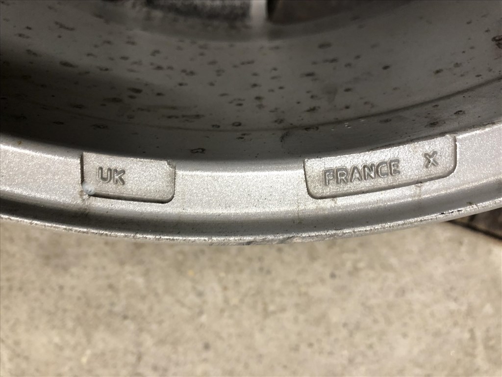 16 colos gyári Peugeot alufelni szenzor 16 col 5x108 8. kép