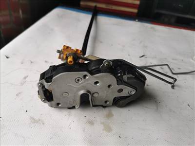 Opel Astra J OPEL ASTRA J Bal hátsó Ajtózár  13579557