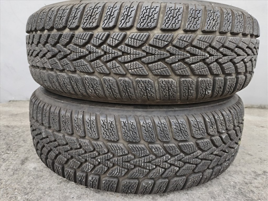 185/6515" újszerű Dunlop téli gumi 2 db 7,5 mm 1. kép