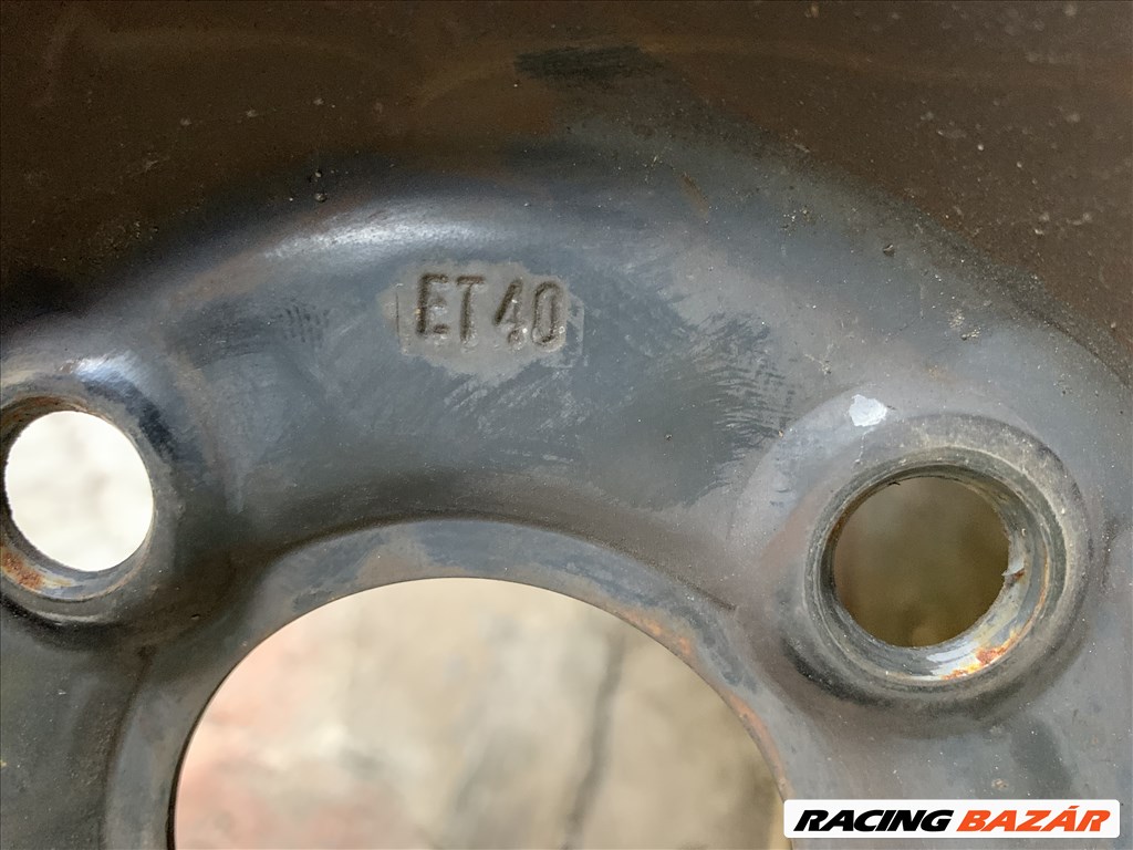  4x98 lyukosztású 14" használt lemezfelni, rajta 185/65 újszerű Goodyear négyévszakos gumi gumi  6. kép