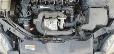 Ford Focus mk2 zárhíd homlokfal 