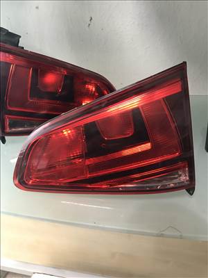 Volkswagen Golf VII jobb hátsó belső lámpa