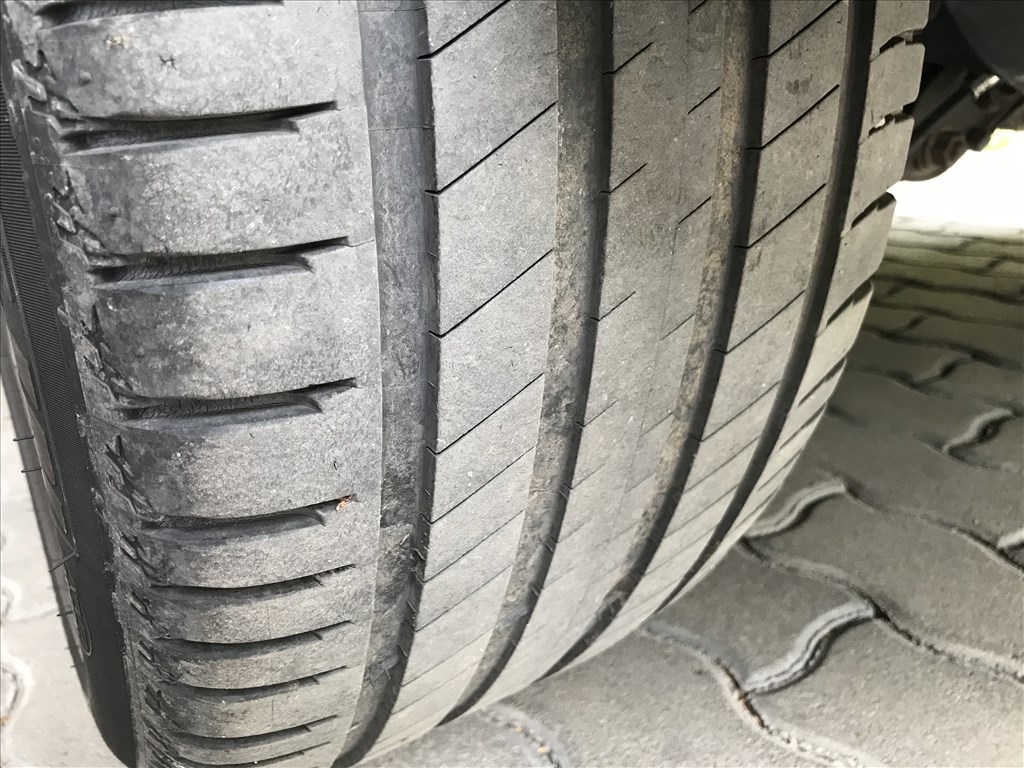 Bmw x5 x6 style 215 5x120 19 col alufelni garnitúra Michelin nyári gumival 4. kép