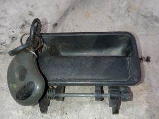 Suzuki Swift II Bal első Külső Kilincs *122700*