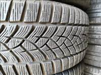  225/5517" újszerű Goodyear téli gumi gumi