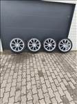  5x112 lyukosztású 20" használt alufelni, rajta 275/35 használt Pirelli gumi 