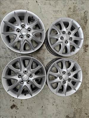  4 db   5x114.3 lyukosztású 6J 16" használt  KIA  (gyári felni) alufelni 