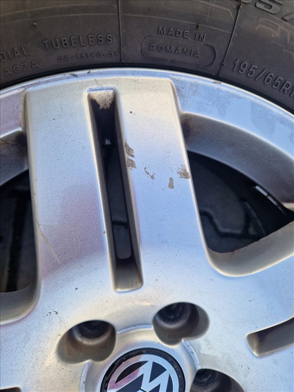  5x100 15" AVUS II alufelni garnitúra négyévszakos gumival (29963) 3. kép