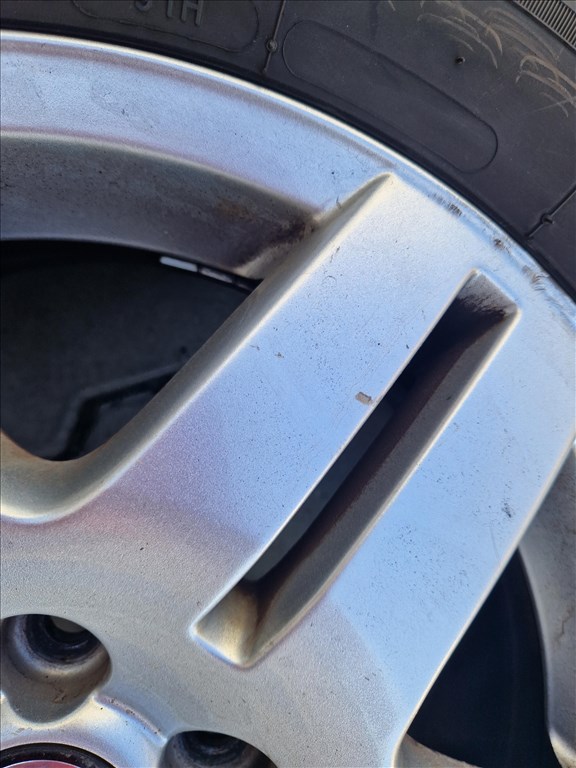  5x100 15" AVUS II alufelni garnitúra négyévszakos gumival (29963) 4. kép