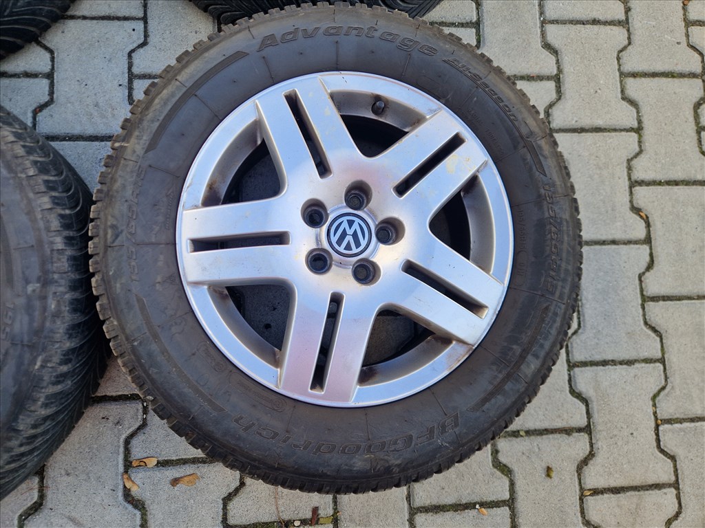  5x100 15" AVUS II alufelni garnitúra négyévszakos gumival (29963) 5. kép