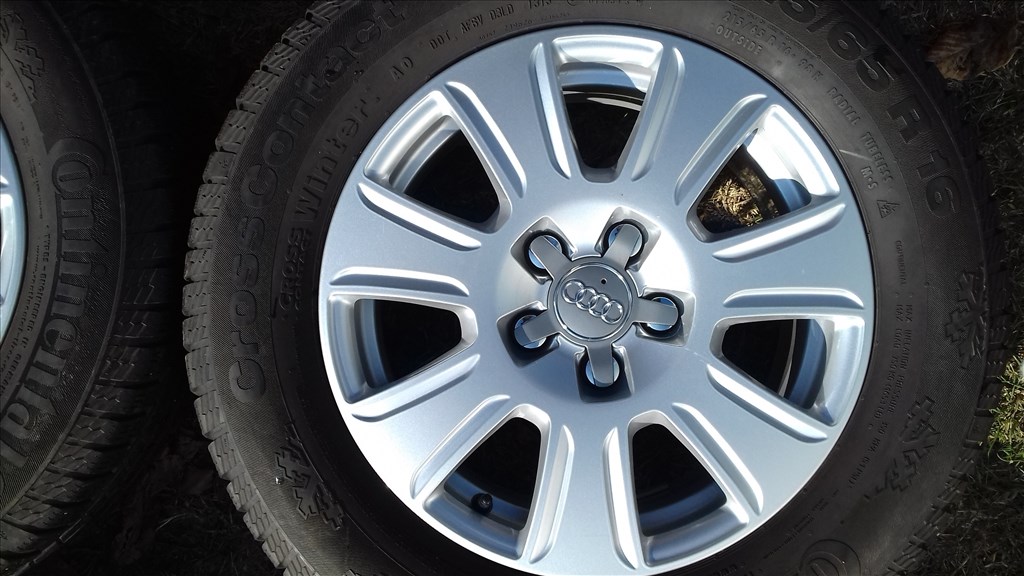  5x112 lyukosztású 6,5JJ 16" újszerű Audi Q3 (gyári felni) alufelni 3. kép