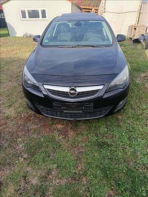 Opel Astra J bontott alkatrészei
