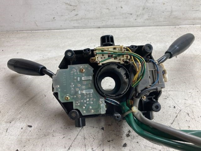 SUZUKI SWIFT II Komplett Kormánykapcsoló (Bajuszkapcsoló) 6. kép