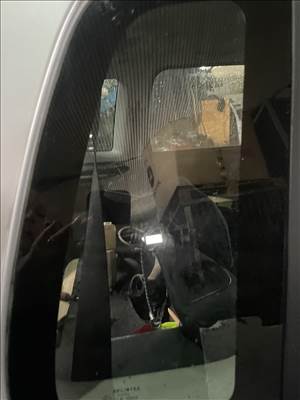 Suzuki wagon r  oldalüveg 