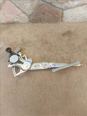 Toyota Urban Cruiser Jobb első ablakemelő szerkezet motorral L2617 8571035180