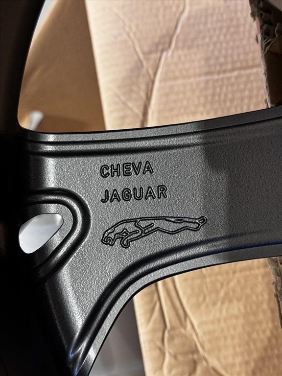 R20 Original Jaguar 8J ET40 - J9C3-1007-LA  1db alufelni felni 7. kép