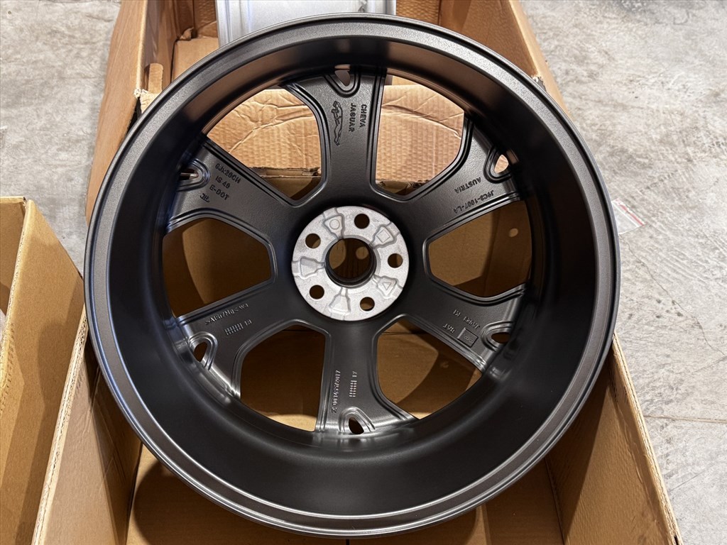 R20 Original Jaguar 8J ET40 - J9C3-1007-LA  1db alufelni felni 8. kép