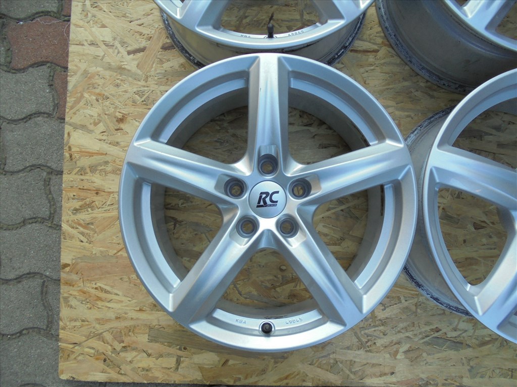 17-es RC alufelni újszerű állapotban eladó 3. kép