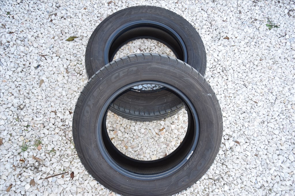  215/6016" újszerű Toyo Tires nyári gumi 1. kép