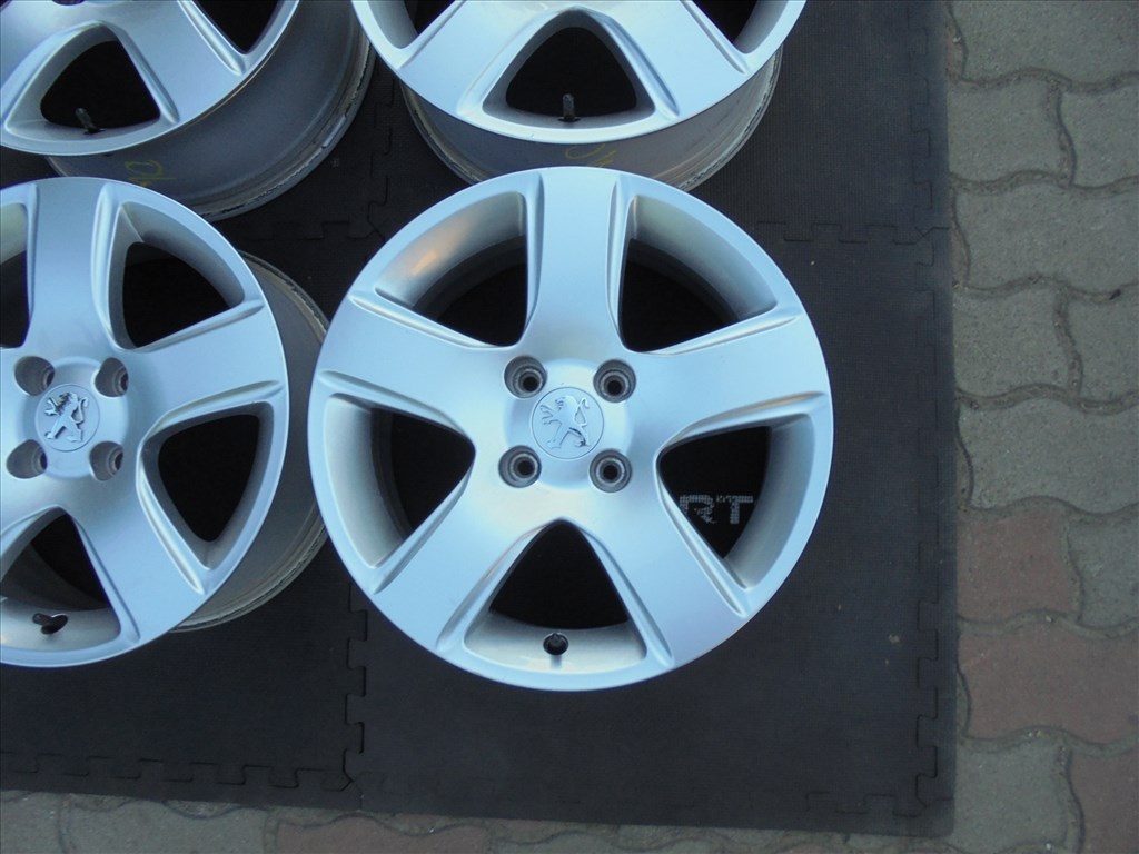 16-os 4 x 108-as gyári Peugeot alufelni kitűnő állapotban eladó 5. kép