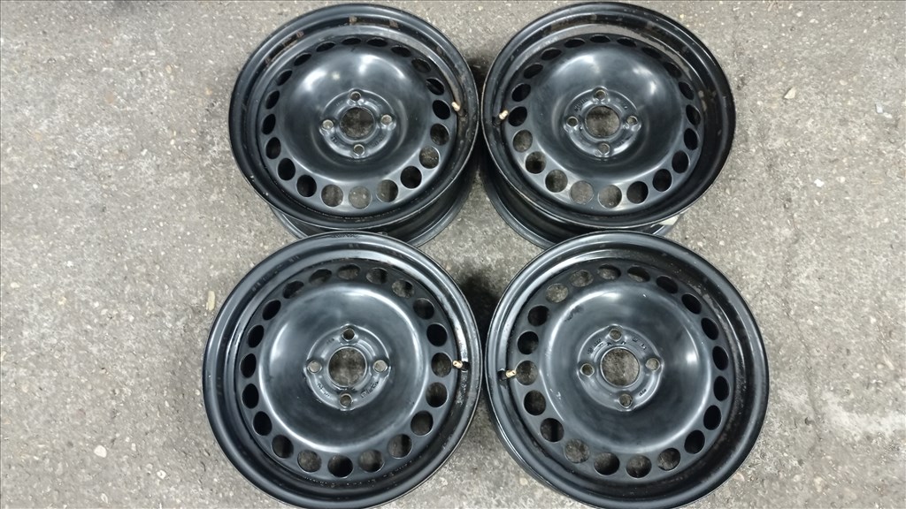  4x100 lyukosztású 6JJ 15" használt (gyári felni) lemezfelni 1. kép