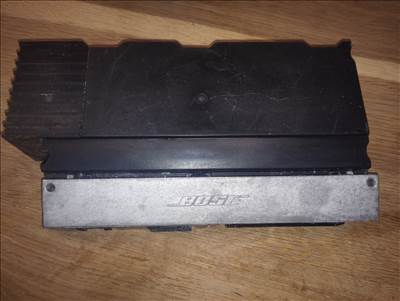 Audi A8 D3 Bose gyári erősítő 