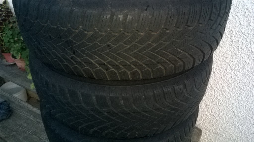 	Eladó 4db 15-ös 5x112-es Audi,Vw,Seat,Skoda,stb alufelni 195 65R15 Continental-Apollo téli gumival 4. kép