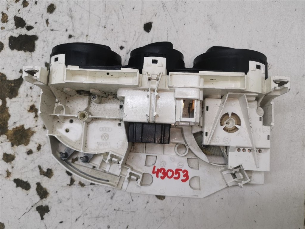 SKODA OCTAVIA I (1U2) 1.6 Fűtéskapcsoló (manuális klímás) #43053# 1U0820045G 3. kép