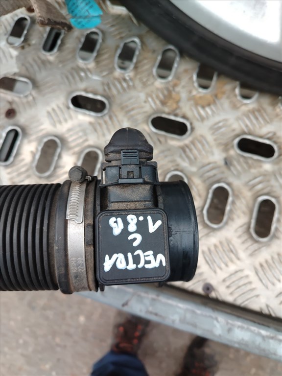 Opel Vectra C 1.8 benzines légtömegmérő  1. kép