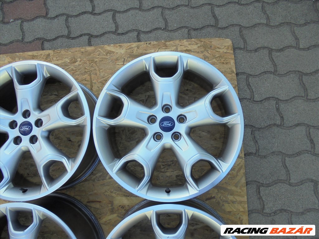 19-es 5 x 108-as Gyári Ford alufelni jó állapotban eladó 4. kép