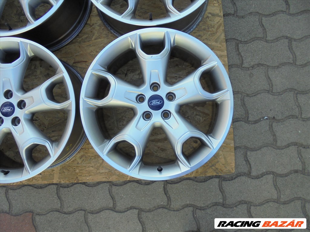 19-es 5 x 108-as Gyári Ford alufelni jó állapotban eladó 5. kép