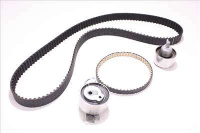 HK13215SET ÚJ GYÁRI VEZÉRMŰSZÍJ KÉSZLET, VEZÉRLÉS SZETT GATES GÖRGŐKKEL - 1.6 DÍZEL - Hyundai i30 17-24, i40 18-19, Tucson 18-24 / Kia Ceed 18-, Optima 18-19, Sportage 18-