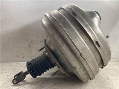 BMW 5 E60 Fékrásegítő