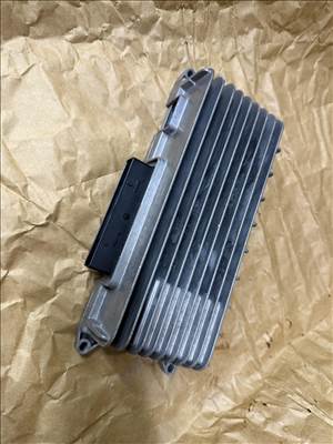 Audi A4 B7 BOSE erősítő  8e5035223e