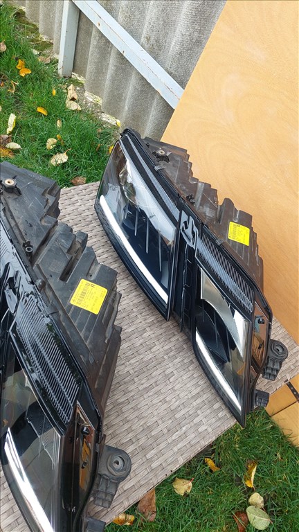 Skoda Octavia III Fènyszóró Ledes  5e1941016d 2. kép