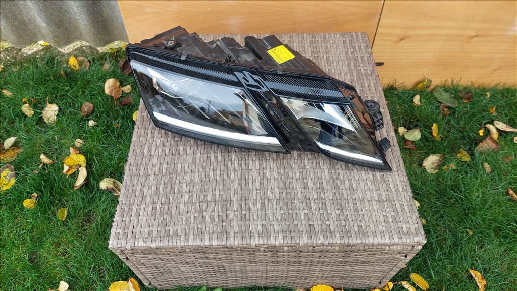 Skoda Octavia III Fènyszóró Ledes  5e1941016d 3. kép