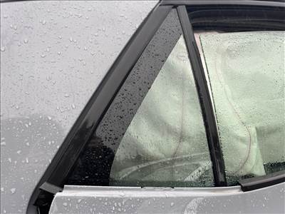 Volkswagen ID.3 jobb hátsó ajtó kis üveg 
