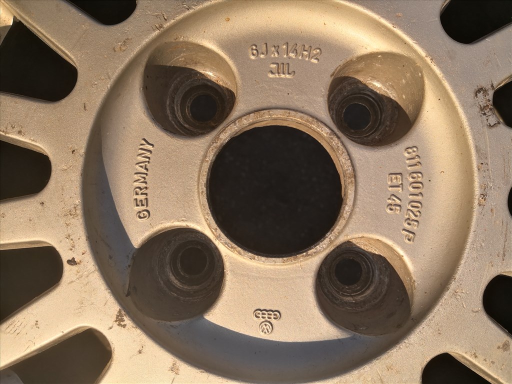 Volkswagen régi 14-es gyári alufelnik 4x100-as lyukosztású 6. kép