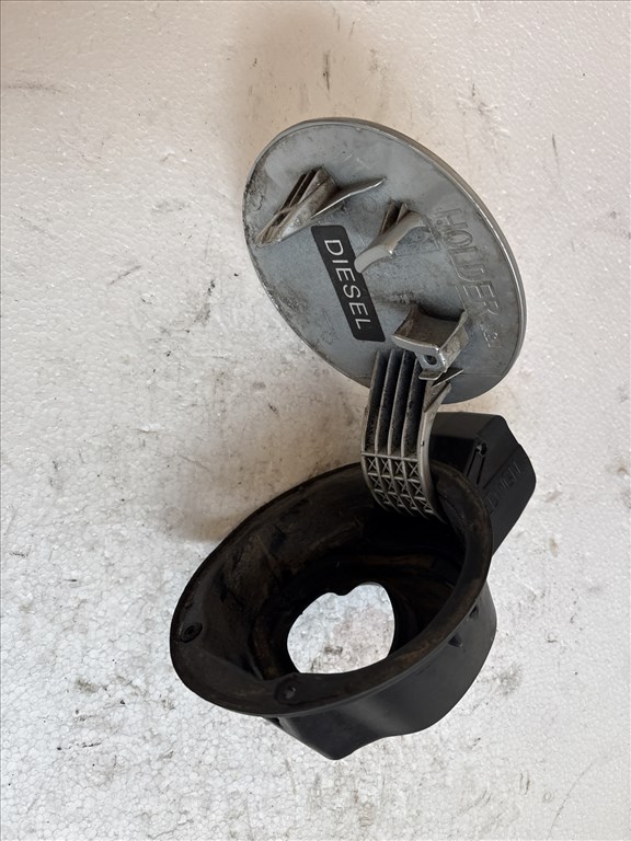 Kia Ceed I. 2006-2009 2006-2009 Tankajtó    ezüst  2. kép