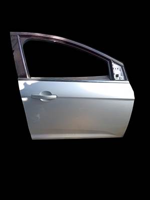 Ford Focus Mk3 Ajtó jobb első ezüst 