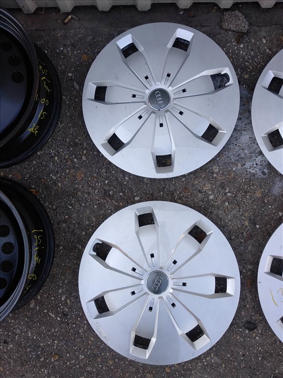 16-os Gyári Audi dísztárcsa 20000ft a 4db/3/ 1. kép