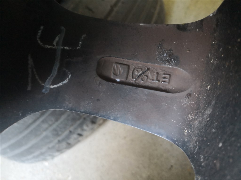 16-os HRS alufelnik 5x114.3-as lyukosztású 4. kép