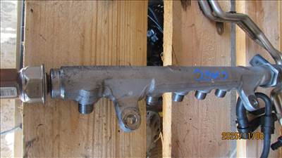 Audi A4 (B8 - 8K) 2.0 TDI quattro közösnyomócső 03l130089a