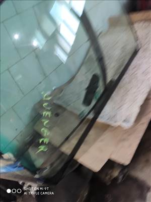 Dodge Avenger szélvédő 