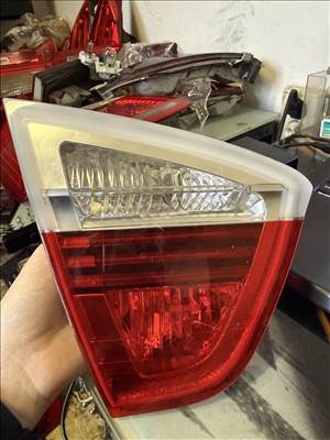 BMW 3-as sorozat E90, E91, E92, E93 Bmw E90 bal hátsó csomagtér lámpa régi 6937459