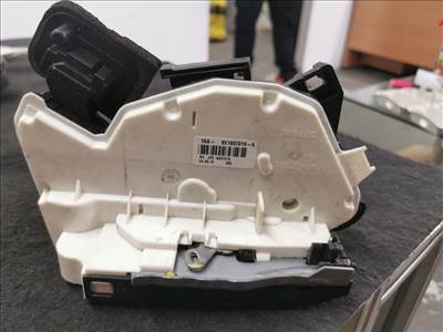 Skoda Superb III SKODA SUPERB III (3V3) Jobb első Ajtózár 6v1837016a