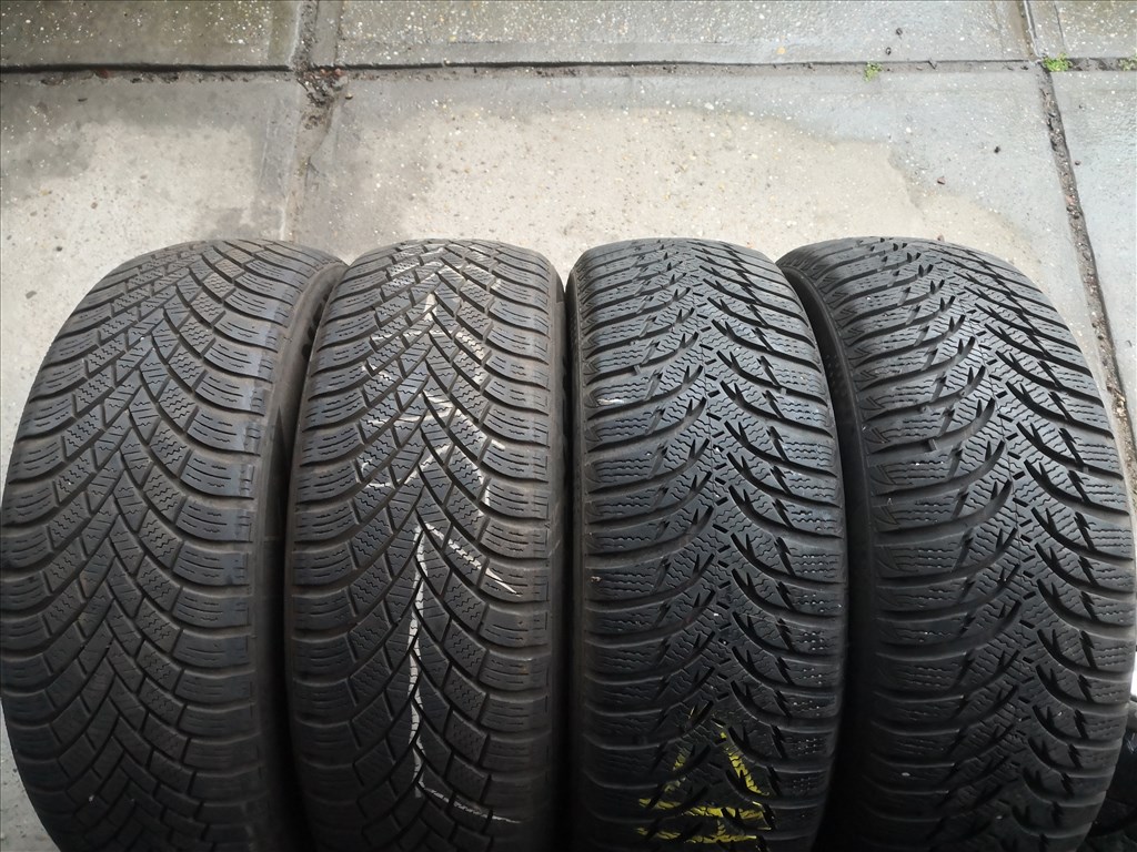 205/60R16-os téli gumi 1. kép