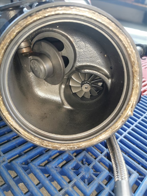 BMW 320i Touring N20B20a vakuumos turbó eladó! Új utángyártott 4. kép