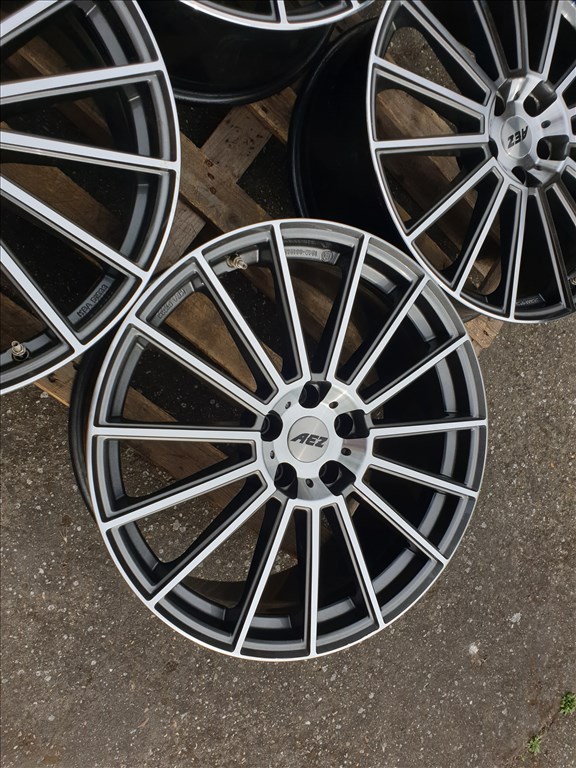 20" 5x112 AEZ 3. kép